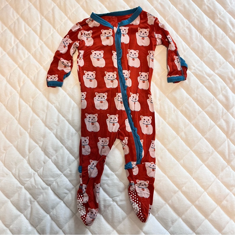 Kickee Pants Ruffle Cat print zip up footies baby girl size 0-3 months